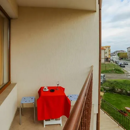 Cozy Double In Dafinka Qf Holiday home *