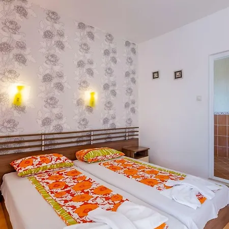 Holiday home Cozy Double In Dafinka Qf Burgas
